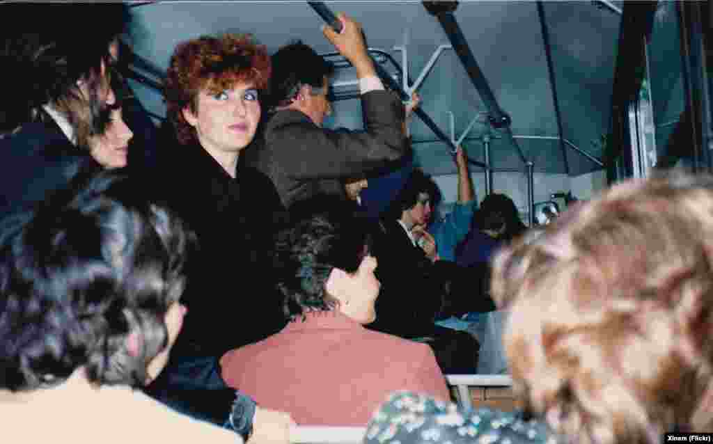 A crowded tram in Sarajevo in 1987