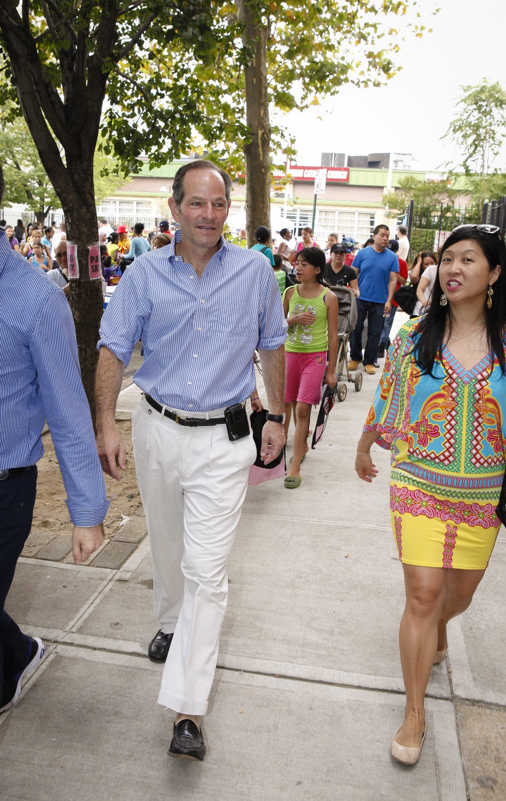 DDPJ9F Aug. 31, 2013 - Queens, New York, U.S - NYC Democratic candidate for Comptroller Eliot Spitzer, makes a brief campaign stop at a community event in the Corona section of Queens, NY. (Credit Image: © Angel Chevrestt/ZUMAPRESS.com)